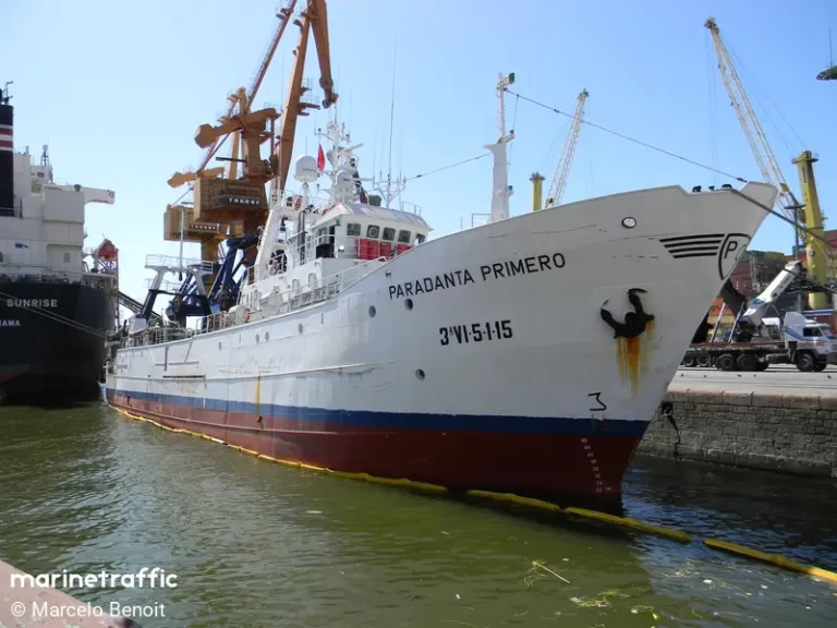 Llegada de buques pesqueros al Puerto de Montevideo