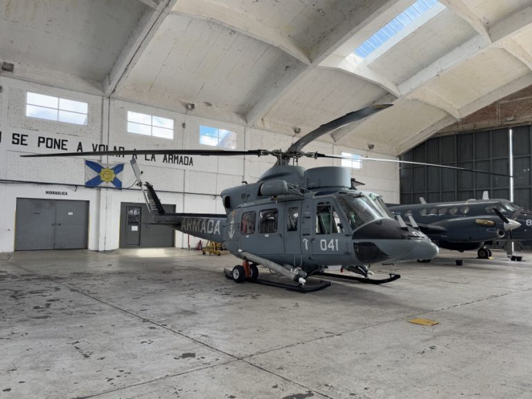 La Aviación Naval de Uruguay recibirá un tercer helicóptero Agusta Bell 412
