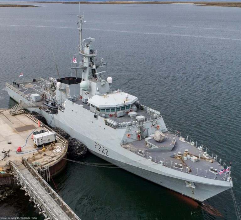 Reino Unido realiza ejercicios militares en las Islas Malvinas con tropas Gurkhas