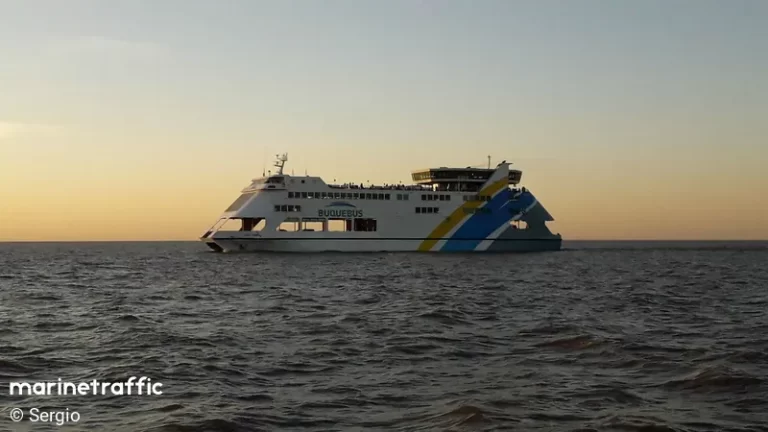 Eladia Isabel se aproxima a su destino final: navega por el Mar Jónico rumbo a Turquía