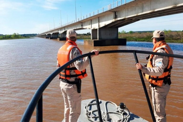 Prefectura Naval Argentina implementa protocolo para prevenir y detectar la “trata” de personas en buques extranjeros