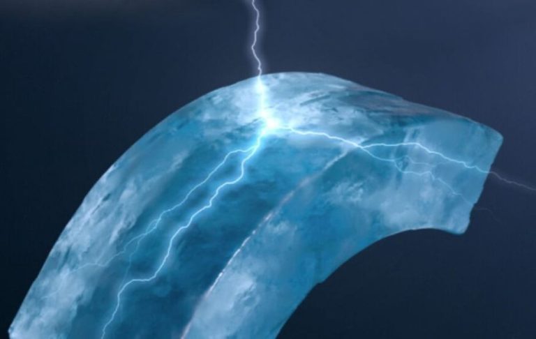 Científicos descubren que el hielo genera electricidad al doblarse
