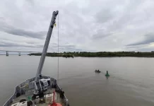 Centro de Balizamiento Fluvial y ROU 21 “Sirius” realizaron una maniobra histórica de aprovisionamiento en el litoral oeste