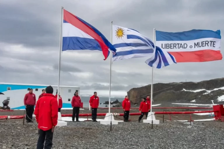 La Base Científica Antártica Artigas celebró su 41° aniversario y reafirmó su compromiso con la investigación científica
