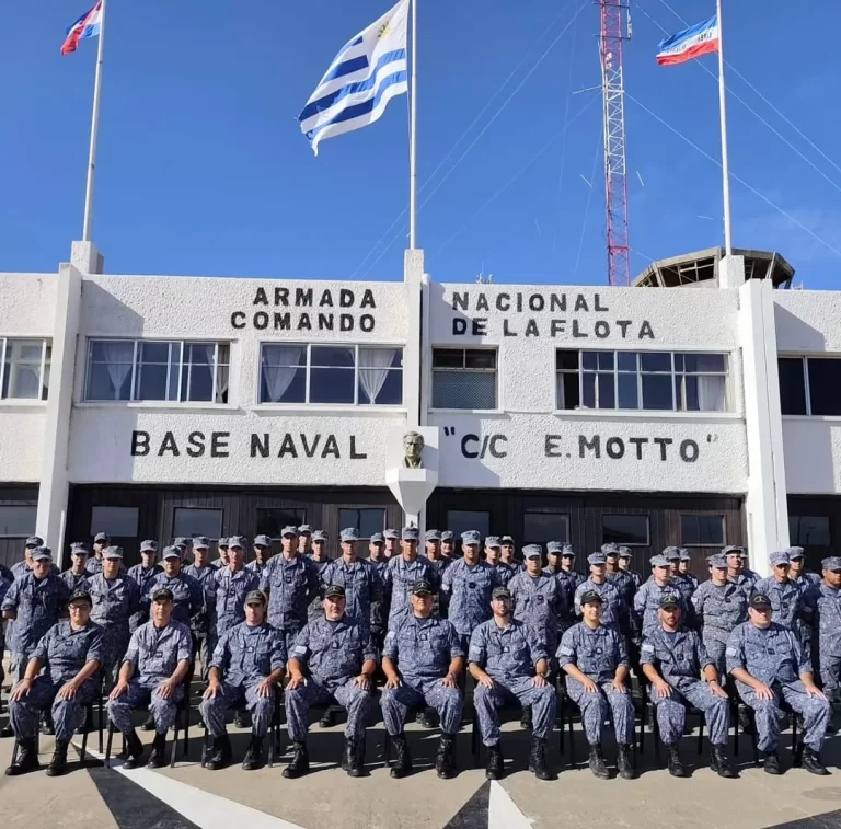 Relevo de la Jefatura en la Base Naval Secundaria “CC Ernesto Motto” en La Paloma
