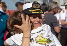 El ROU 04 regresó a Montevideo tras completar el reabastecimiento de la Base Antártica Artigas