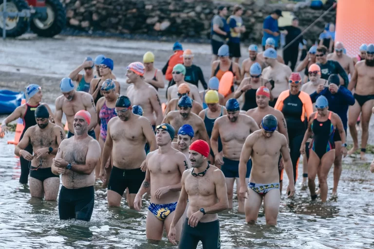 PUNTA BALLENA CERRÓ EL CALENDARIO DE TRAVESÍAS URUGUAY CON UNA NUEVA FIESTA DEL NADO EN AGUAS ABIERTAS