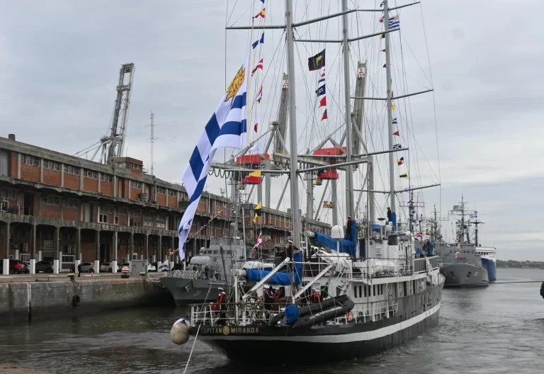 El “Capitán Miranda” zarpó desde Montevideo en su 36° Viaje de Instrucción con 81 tripulantes a bordo