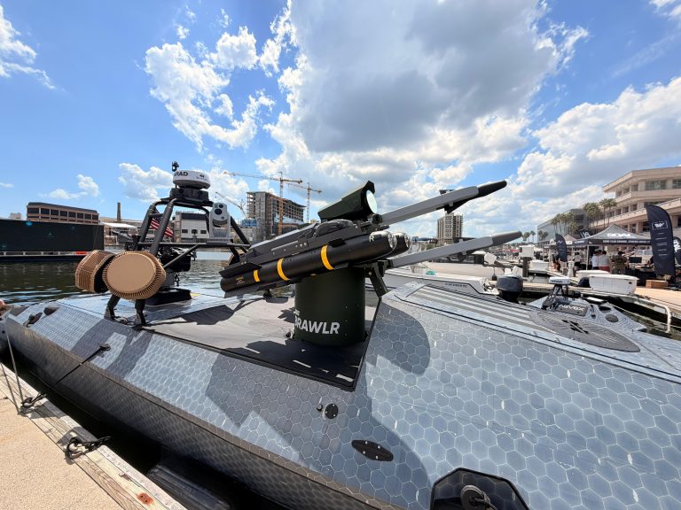 BlackSea presenta en SOF Week 2026 su lancha no tripulada Comet con misiles Brawlr