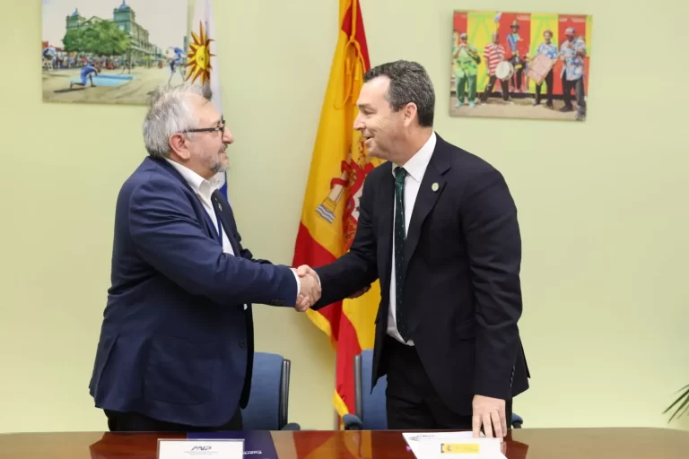 Uruguay y España relanzan su alianza portuaria con foco en innovación, sostenibilidad y competitividad regional