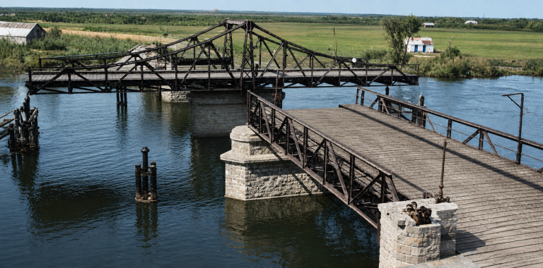 Recuperar los faroles originales del puente giratorio de Carmelo: una iniciativa busca reforzar el valor patrimonial del ícono histórico